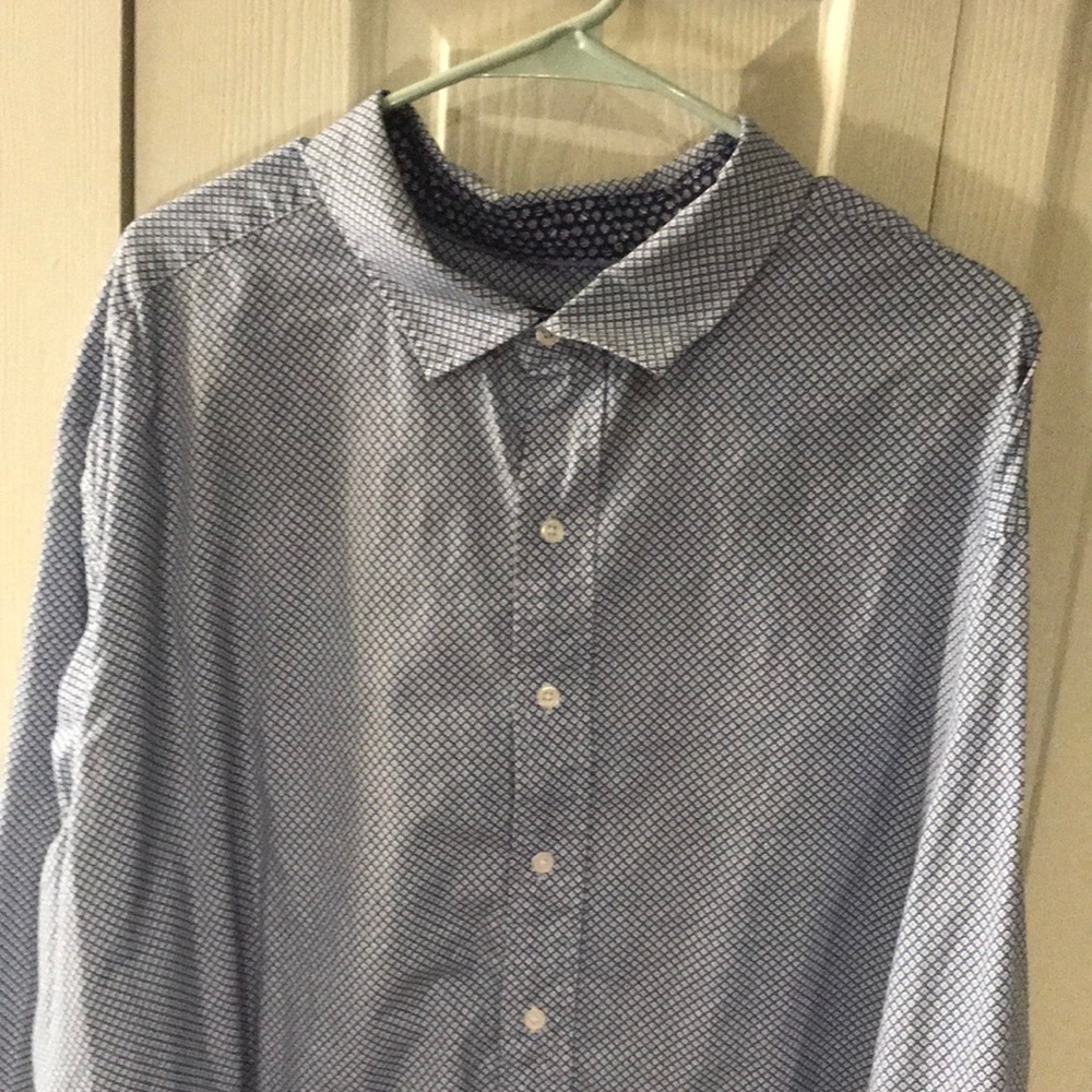 Blue pattern casual button down